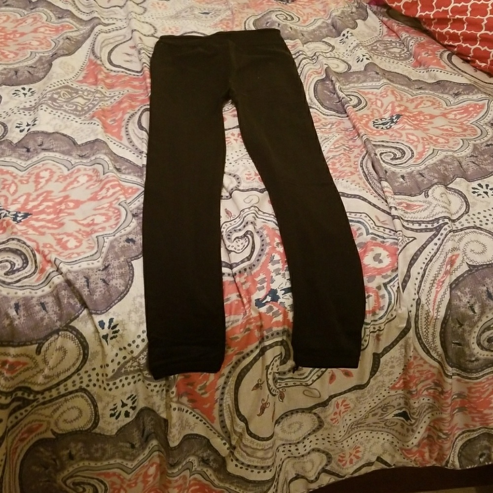 O/S super soft and stretchy leggings bnwt